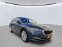 Skoda Octavia Combi 1.0 e-TSI 110pk Business Edition DSG Automaat / Navigatie / LM 17 inch / Head up display / Parkeersensoren / LED / APP