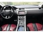 Land Rover Range Rover Evoque 2.0 Si 4WD Prestige | 241pk | Panoramdak | Meridian | Leder | 20'' | and Rover Range Rover Evoque 2.0 Si 4WD Prestige 241 PK met 2.0 viercilinder benzinemotor en 9-traps automatische transmissie, voorzien van een groot panoramadak, luxe lederen bekleding, prem