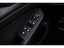 Volkswagen Golf 1.5 eHybrid GTE 272pk DSG Automaat, Trekhaak, Panoramadak, 360 camera, Stoelverwarming, Stuurverwarming, Parkeersensoren, Dodehoeksensoren, Navigatie, App-connect