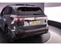 Volkswagen Tiguan 1.5 eHybrid R-Line Edition 272pk DSG Automaat, Trekhaak, Panoramadak, Lederen bekleding, Harman Kardon, 360 camera, Stoelverwarming, Stuurverwarming, Navigatie, App-connect, Matrix LED-koplampen
