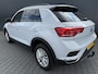 Volkswagen T-Roc 1.0 TSI 116 PK Style + NAVI + CLIMA + CRUISE + LMV + TREKHAAK + PDC