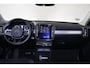 Volvo XC40 T4 Momentum - Parkeercamera achter - Parkeersensoren voor & achter - Cruise control - Inklapbare trekhaak - 18' LMV