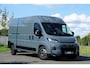 Fiat Ducato 2.2 MultiJet 180 L3H2 3.5t in Topstaat |2 stoelen |Adaptive Cruise |Automaat |BPM Voordeel |Camperabasis |Full-LED |Rondom parkeersensoren |Achteruitrijcamera |Digitale binnenspiegel |Betimmering