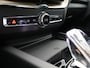 Volvo XC60 T6 AWD Plug-in hybrid Ultra Dark / Trekhaak / Head up displ. / Harman Kardon / 360 camera / Stoel+stuur+achterbankverw.