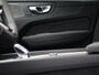 Volvo XC60 T6 AWD Plug-in hybrid Ultra Dark / Trekhaak / Head up displ. / Harman Kardon / 360 camera / Stoel+stuur+achterbankverw.
