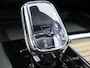 Volvo XC60 T6 AWD Plug-in hybrid Ultra Dark / Trekhaak / Head up displ. / Harman Kardon / 360 camera / Stoel+stuur+achterbankverw.