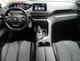 Peugeot 3008 1.2 PureTech Allure | Automaat | 19 Inch velgen | Trekhaak | Getint glas | CarPlay | Navigatie | Cruise Control | LED Koplampen | Camera