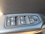 Renault Captur 1.6 E-Tech Hybrid 145 Intens Automaat | Navi | Camera | Climate Control | Velgens Hoogglans Zwart | Apple CarPlay/Android Auto | Licht & Regen Sensor | Full LED | 1 jaar garantie