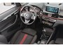 BMW X1 sDrive18i Executive Sport Line Panoramadak Trekhaak Groot Navi Stoelverwarming