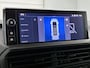 Opel Vivaro 2.0 Diesel 180pk L3 Automaat Dubbele Cabine 2 schuifdeuren Android Auto/Apple CarPlay Navigatie Keyless Entry&Start Climate Control Camera Cruise Control Houten afwerking laadruimte Trekhaak lichtmetalen velgen