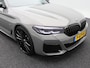 BMW 5-Serie 530e Business Edition Plus 292 Pk | M-Pakket | Virtual Cockpit | Schuif-kanteldak | Adaptive Cruise | Sportstoelen | LED | 21 Inch