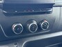 Renault Master 2.3 dCi 135 PK / L1H1 / 19.857 KM! / 2.5 TONS TREKHAAK / IMPERIAAL / CAMERA / 1e EIG. / CRUISE / AIRCO / 3-ZITS