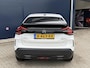 Citroën E-C4 Shine Pack Business 50 kWh | Navigatie | Apple Carplay/Android Auto | Camera | Draadloze lader | Stoel/Stuur/Voorruit verwarming