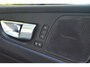 Volvo XC60 T6 Hybride AWD Plus Bright LONG RANGE | Luchtvering | Head-up Display | Stoel + Stuur verwarmd | Camera |