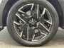 Peugeot 5008 1.2 Hybrid 136pk Allure Automaat Navigatie Cruise control Climate control LED Voorstoelen verwarmd Parkeersensoren Camera Apple Carplay/ Android Auto Radio