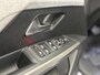 Peugeot 5008 1.2 Hybrid 136pk Allure Automaat Navigatie Cruise control Climate control LED Voorstoelen verwarmd Parkeersensoren Camera Apple Carplay/ Android Auto Radio