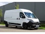 Peugeot Boxer 2.2 BlueHDi 140 L3H2 3.5t in Nieuwstaat |Mooie camperbasis met BPM voordeel |Automaat |Full-LED koplampen |Camera |Cruise |Navi |2e airbag |Leder stuur |Digitaal dashboard