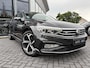 Volkswagen Passat Variant 2.0 TSI R-Line Business + | Trekhaak | Stoelverwarming | Adaptive Cruise | Pano | Camera | Memory | LED