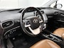 Toyota Prius 1.8 Plug-in Business Plus | Achteruitrijcamera | HUD | ACC | Stoelverwarming | LED verlichting
