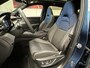 Lynk & Co 01 1.5 6.6 KW MY 2023 ZWARTE HEMEL PANORAMADAK 360 CAMERA ADAPTIVE CRUISE CONTROL SCHUIF/KANTELDAK APPLE CARPLAY/ANDROID RIJSTROOKSENSOREN ZEER MOOI !!