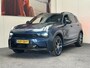 Lynk & Co 01 1.5 6.6 KW MY 2023 ZWARTE HEMEL PANORAMADAK 360 CAMERA ADAPTIVE CRUISE CONTROL SCHUIF/KANTELDAK APPLE CARPLAY/ANDROID RIJSTROOKSENSOREN ZEER MOOI !!