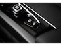 Volvo XC60 T6 Plus dark black edition 2026 Luchtvering | Head up Display | Panoramadak | Achterbank verwarmd | Apple Carplay/Android Auto|telefoonintegratie premium | Audio installatie premium