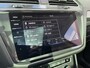 Volkswagen Tiguan Allspace 1.4 TSI Highline 7p. / AUTOMAAT/ PANO/ 7-PERSOONS/ TREKHAAK/ 360 CAMERA/ LEDER/ MEMORY SEATS/ HEAD-UP/ DODE HOEK/ LED PLUS/ KEYLESS/ DIGITAL DASHBOARD/ STOELVERWARM./ KEYLESS/ ADAPT. CRUISE/ APP CONNECT/ NAVI/ CL