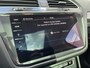 Volkswagen Tiguan Allspace 1.4 TSI Highline 7p. / AUTOMAAT/ PANO/ 7-PERSOONS/ TREKHAAK/ 360 CAMERA/ LEDER/ MEMORY SEATS/ HEAD-UP/ DODE HOEK/ LED PLUS/ KEYLESS/ DIGITAL DASHBOARD/ STOELVERWARM./ KEYLESS/ ADAPT. CRUISE/ APP CONNECT/ NAVI/ CL