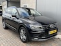 Volkswagen Tiguan Allspace 1.4 TSI Highline 7p. / AUTOMAAT/ PANO/ 7-PERSOONS/ TREKHAAK/ 360 CAMERA/ LEDER/ MEMORY SEATS/ HEAD-UP/ DODE HOEK/ LED PLUS/ KEYLESS/ DIGITAL DASHBOARD/ STOELVERWARM./ KEYLESS/ ADAPT. CRUISE/ APP CONNECT/ NAVI/ CL