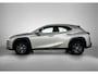 Lexus UX 250h Luxury Line | Trekhaak | PDC | BLS | Apple CarPlay / Android Auto (Navigatie) |