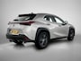 Lexus UX 250h Luxury Line | Trekhaak | PDC | BLS | Apple CarPlay / Android Auto (Navigatie) |