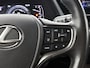 Lexus UX 250h Luxury Line | Trekhaak | PDC | BLS | Apple CarPlay / Android Auto (Navigatie) |