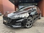Ford Focus Wagon 1.5 EcoBoost ST Line Business // FULL LED // NAVI + CARPLAY // KEYLESS // WINTERPACK // CLIMA // CAMERA // PDC V+A // TREKHAAK!!