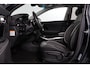 Kia Niro EV e-Niro DynamicPlusLine 64 kWh | 1e Eigenaar! | Open Dak | Stoel/Stuur Verwarming | Camera | Navi | Cruise Adaptive | Clima | DAB | Parkeersensoren V+A | DAB | Lichtmetalen Velgen