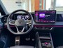 Volkswagen Tiguan 1.5 eHybrid R-Line, Panoramadak, HUD, Massage Stoelen, Trekhaak, 360 Camera