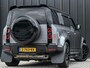 Land Rover Defender 110 2.0 P400e 110 SE Panoramadak | NL-Auto | Meridian Sound | 360 Camera | Luchtvering | Memory Seats | Koelbox | Stuurverwarming | Stoelverwarming V+A | Trekhaak |