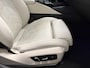 BMW 5-Serie 530e Edition PANO/H&K/HEAD-UP/LEER-SPORT/CURVED-DISPLAY/360CAMERA/20"/LED-ADAPTIVE/KEYLESS/ELECTR.TREKHAAK/NIEUW-MODEL2025/BTW-AUTO/FABRIEKS-GARANTIE T/M 06-2027