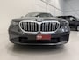 BMW 5-Serie 530e Edition PANO/H&K/HEAD-UP/LEER-SPORT/CURVED-DISPLAY/360CAMERA/20"/LED-ADAPTIVE/KEYLESS/ELECTR.TREKHAAK/NIEUW-MODEL2025/BTW-AUTO/FABRIEKS-GARANTIE T/M 06-2027