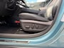 Hyundai Kona Electric EV Premium 64 kWh Long Range / SoH 97.8% / Automaat / Camera / Stoelverwarming - Airco / Leder / PDC /