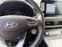 Hyundai Kona Electric EV Premium 64 kWh Long Range / SoH 97.8% / Automaat / Camera / Stoelverwarming - Airco / Leder / PDC /