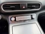 Hyundai Kona Electric EV Premium 64 kWh Long Range / SoH 97.8% / Automaat / Camera / Stoelverwarming - Airco / Leder / PDC /