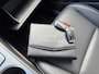 Hyundai Kona Electric EV Premium 64 kWh Long Range / SoH 97.8% / Automaat / Camera / Stoelverwarming - Airco / Leder / PDC /