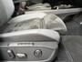 Volkswagen ID.4 Pro 77 kWh SoH 96,56% Apple CarPlay/Android Auto | Alcantara/leer bekleding | Climate control | Cruise control adaptief | DAB ontvangst | LED verlichting | Navigatiesysteem | Sfeerverlichting | Panoramadak