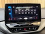 Volkswagen ID.4 Pro 77 kWh SoH 96,56% Apple CarPlay/Android Auto | Alcantara/leer bekleding | Climate control | Cruise control adaptief | DAB ontvangst | LED verlichting | Navigatiesysteem | Sfeerverlichting | Panoramadak