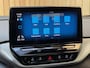 Volkswagen ID.4 Pro 77 kWh SoH 96,56% Apple CarPlay/Android Auto | Alcantara/leer bekleding | Climate control | Cruise control adaptief | DAB ontvangst | LED verlichting | Navigatiesysteem | Sfeerverlichting | Panoramadak