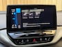 Volkswagen ID.4 Pro 77 kWh SoH 96,56% Apple CarPlay/Android Auto | Alcantara/leer bekleding | Climate control | Cruise control adaptief | DAB ontvangst | LED verlichting | Navigatiesysteem | Sfeerverlichting | Panoramadak