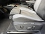 Volkswagen ID.4 Pro 77 kWh SoH 96,56% Apple CarPlay/Android Auto | Alcantara/leer bekleding | Climate control | Cruise control adaptief | DAB ontvangst | LED verlichting | Navigatiesysteem | Sfeerverlichting | Panoramadak