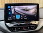 Volkswagen ID.4 Pro 77 kWh SoH 96,56% Apple CarPlay/Android Auto | Alcantara/leer bekleding | Climate control | Cruise control adaptief | DAB ontvangst | LED verlichting | Navigatiesysteem | Sfeerverlichting | Panoramadak