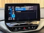 Volkswagen ID.4 Pro 77 kWh SoH 96,56% Apple CarPlay/Android Auto | Alcantara/leer bekleding | Climate control | Cruise control adaptief | DAB ontvangst | LED verlichting | Navigatiesysteem | Sfeerverlichting | Panoramadak