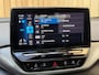 Volkswagen ID.4 Pro 77 kWh SoH 96,56% Apple CarPlay/Android Auto | Alcantara/leer bekleding | Climate control | Cruise control adaptief | DAB ontvangst | LED verlichting | Navigatiesysteem | Sfeerverlichting | Panoramadak